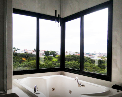  Janelas de Canto: Amplitude e Luz Natural