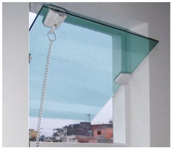  Basculante de Vidro: Ventilação com Estilo